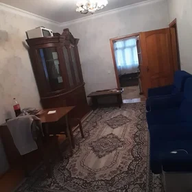 In Baku 70.0 m² apartment is for sale - Image 2