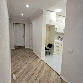 In Baku 250.0 m² house with 6.0 rooms is for sale - Image 5