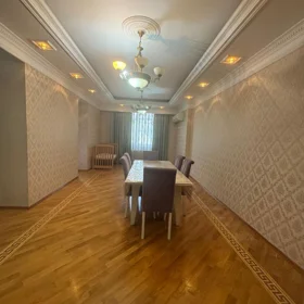 In Baku 160.0 m² apartment is for rent - Image 3