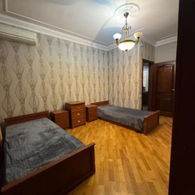 In Baku 160.0 m² apartment is for rent - Image 4
