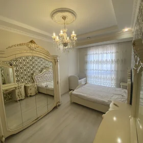 In Baku 80.0 m² apartment is for rent - Image 2