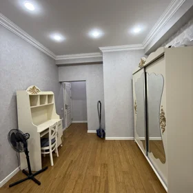 Baku-da 95.0 m2 mənzil kirayə verilir - Şəkil 3