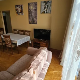 In Baku 70.0 m² apartment is for rent - Image 2