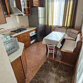 In Baku 70.0 m² apartment is for rent - Image 5