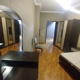 In Baku 100.0 m² apartment is for rent - Image 3