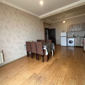 In Baku 150.0 m² apartment is for sale - Image 4