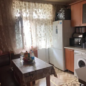 In Baku 85.0 m² apartment is for sale - Image 4