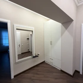 In Baku 98.0 m² apartment is for rent - Image 2