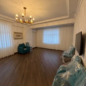 In Baku 98.0 m² apartment is for rent - Image 3