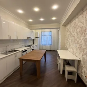In Baku 98.0 m² apartment is for rent - Image 5