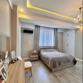 In Baku 130.0 m² apartment is for sale - Image 2