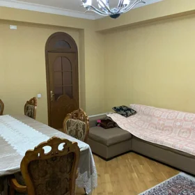 In Baku 140.0 m² apartment is for rent - Image 2