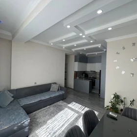 In Baku 80.0 m² apartment is for rent - Image 3