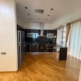 In Baku 130.0 m² apartment is for rent - Image 5