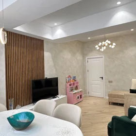 In Khirdalan 82.0 m² apartment is for sale - Image 2