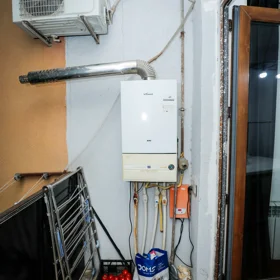 In Baku 68.0 m² apartment is for sale - Image 3