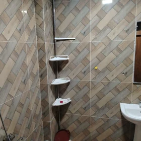 In Baku 83.0 m² apartment is for rent - Image 3