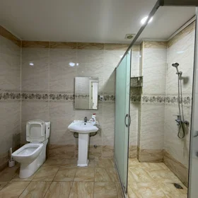 In Baku 105.0 m² apartment is for rent - Image 5