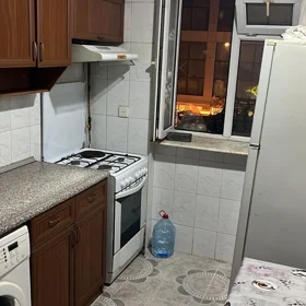 In Baku 85.0 m² apartment is for sale - Image 2