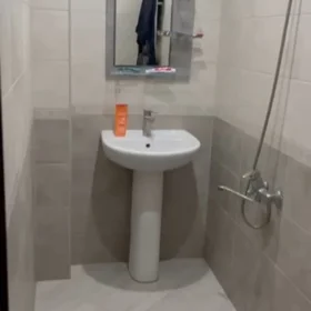 In Khirdalan 63.0 m² apartment is for rent - Image 4