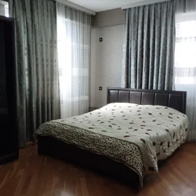 In Baku 120.0 m² apartment is for rent - Image 4