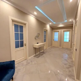 In Baku 132.0 m² apartment is for rent - Image 2