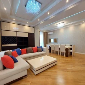 In Baku 132.0 m² apartment is for rent - Image 3
