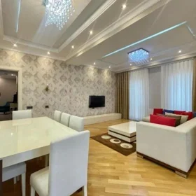 In Baku 132.0 m² apartment is for rent - Image 5