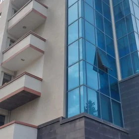 In Baku 210.0 m² apartment is for rent - Image 3