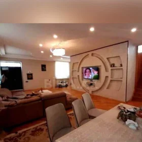 In Baku 500.0 m² house with 10.0 rooms is for sale - Image 4