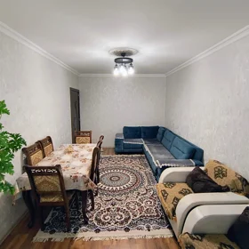 In Baku 100.0 m² apartment is for sale - Image 2