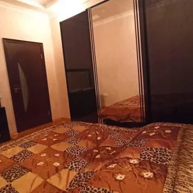 In Baku 90.0 m² apartment is for rent - Image 3