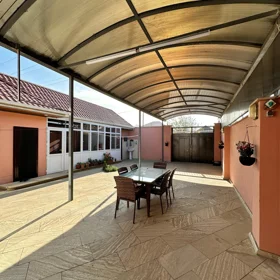 In Baku 150.0 m² house with 5.0 rooms is for sale - Image 2