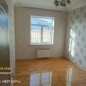 In Baku 200.0 m² house with 4.0 rooms is for sale - Image 2