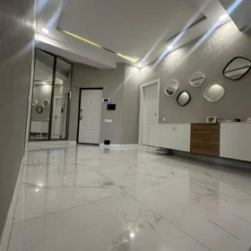 In Baku 130.0 m² apartment is for sale - Image 5