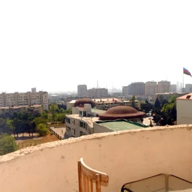 In Baku 158.0 m² apartment is for rent - Image 5