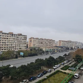 In Baku 100.0 m² apartment is for sale - Image 4