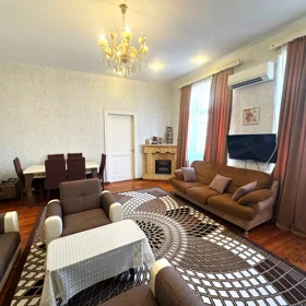 In Baku 110.0 m² apartment is for rent - Image 2