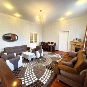 In Baku 110.0 m² apartment is for rent - Image 3