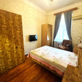 In Baku 110.0 m² apartment is for rent - Image 5