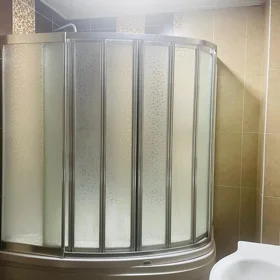 In Baku 70.0 m² apartment is for sale - Image 2