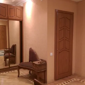 In Baku 180.0 m² apartment is for rent - Image 3