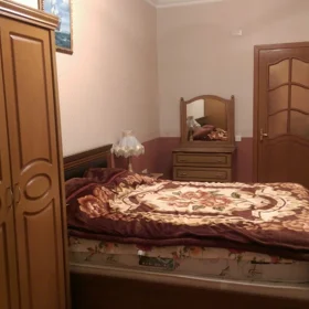 In Baku 180.0 m² apartment is for rent - Image 4