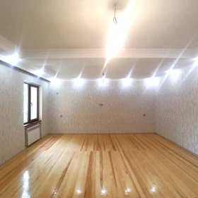 In Baku 98.0 m² apartment is for sale - Image 3