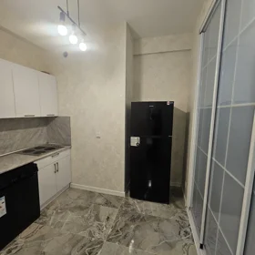 In Baku 72.0 m² apartment is for rent - Image 5