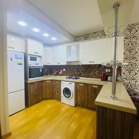 In Baku 100.0 m² apartment is for rent - Image 2