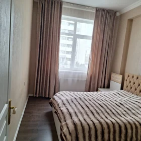 In Baku 70.0 m² apartment is for rent - Image 2