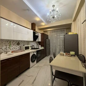 In Baku 135.0 m² apartment is for sale - Image 5