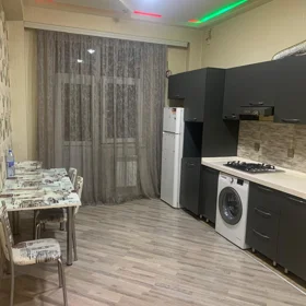 In Baku 110.0 m² apartment is for rent - Image 5