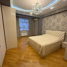 In Baku 90.0 m² apartment is for rent - Image 4
